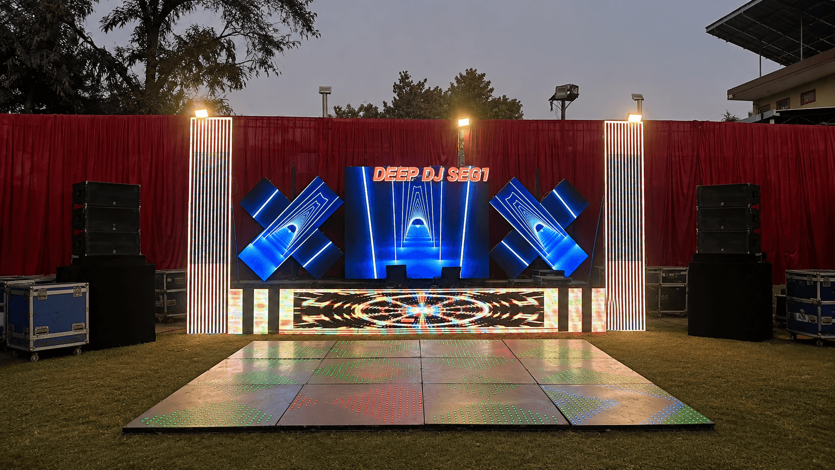 LED Screen & Moving Beam Dance Floor