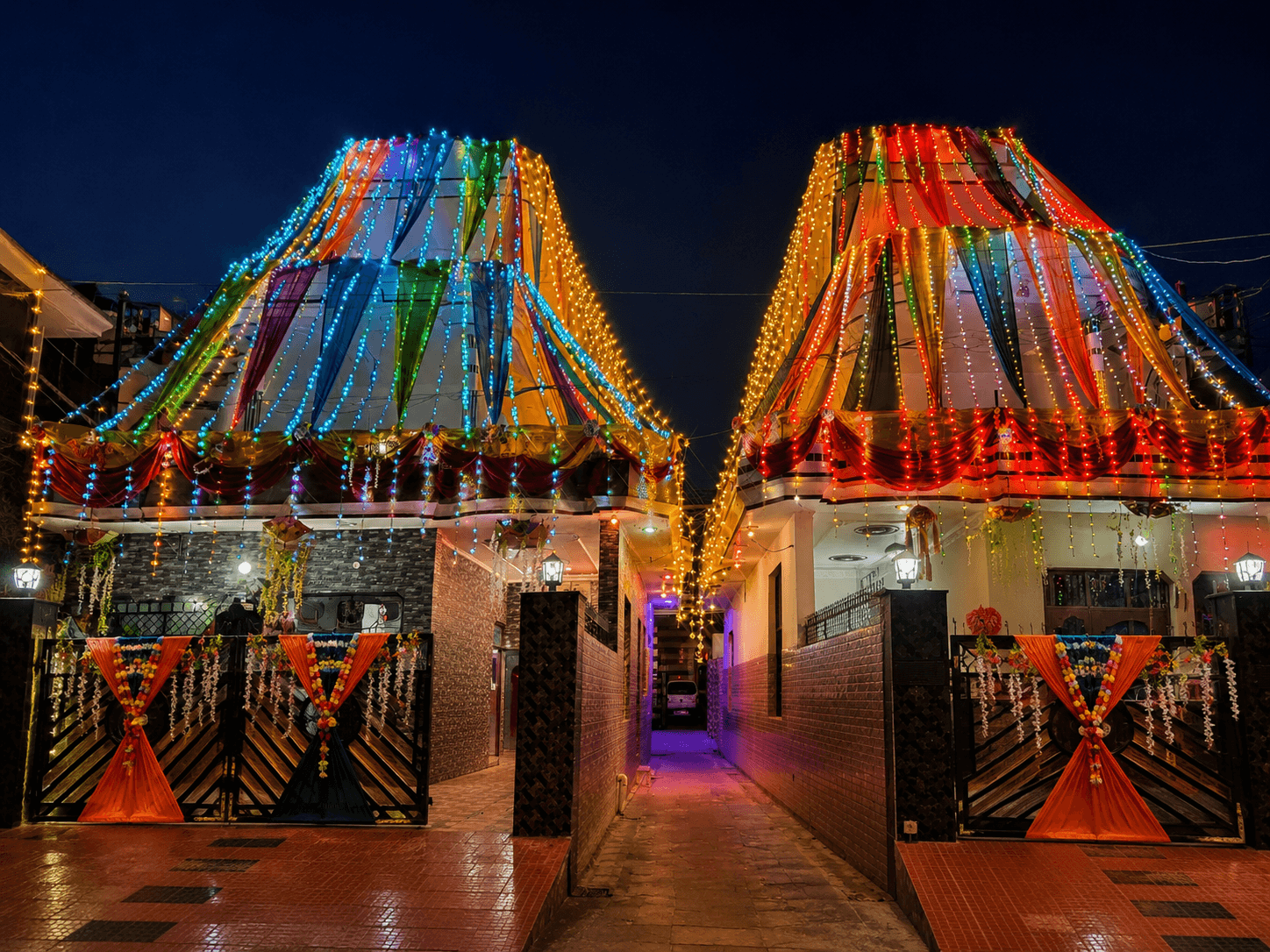 Modern Geometric Floral Stage
